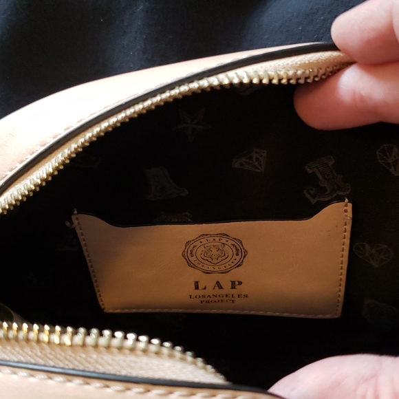 Purse - Picture 6 of 8